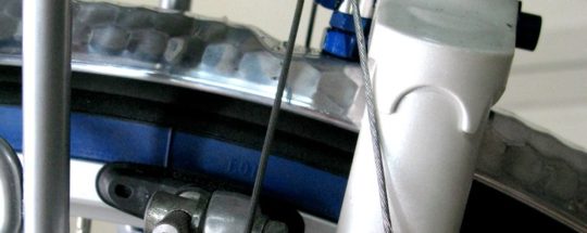 Squeaky Bike Brakes: Main Causes + actionable solutions [Rim & Disc]